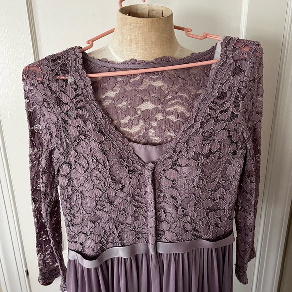 Dress - Picture 3 of 5